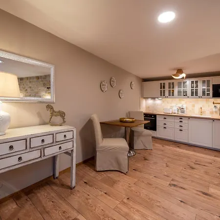 Апартаменты Prague West - Quite Terrace Chyne *