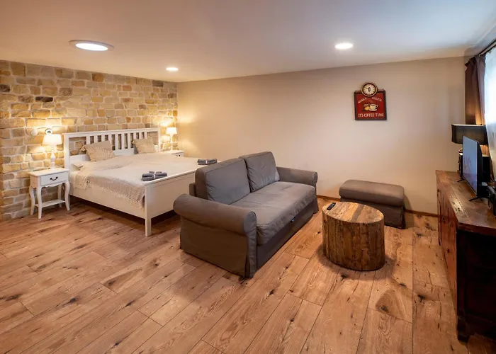 Flat - Sleeps 3 - Parking - Wifi